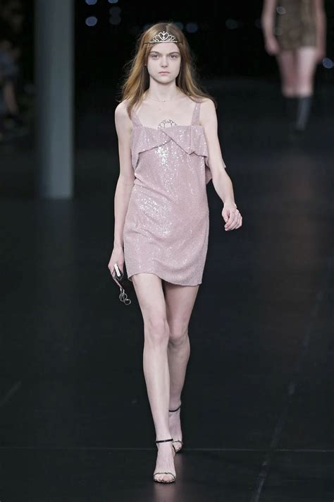 ysl ricerca google 2016|Saint Laurent Spring 2016 Ready to Wear .